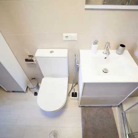 Apartment On Bautista Lafora 2